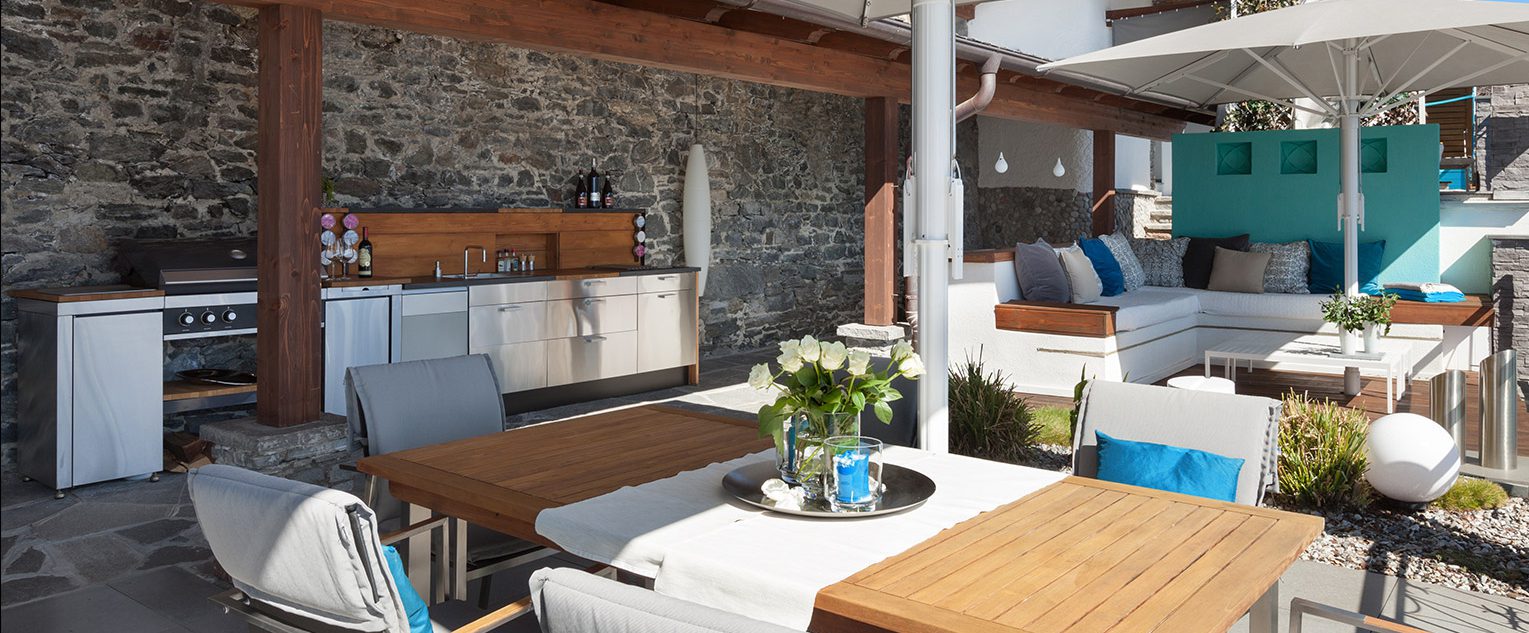 Outdoor Kitchens